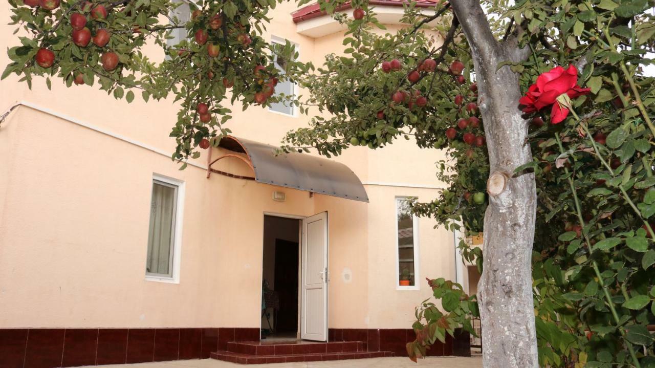 Гостевой Дом "Kalinka" Cholpon-Ata Exterior photo